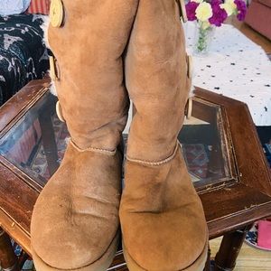 Ugg Bailey button boots